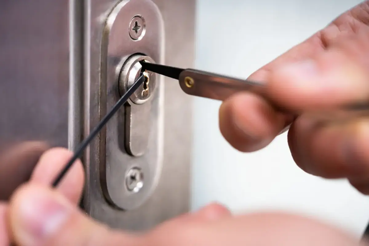 House Lockout Service in Lake Forest, CA
